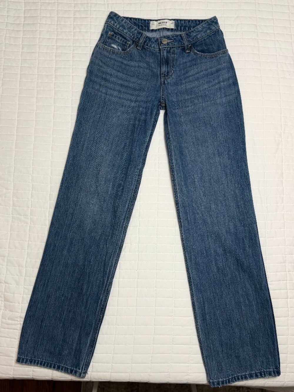 Hollister Low-Rise Loose Jeans – Women's 000R / W23